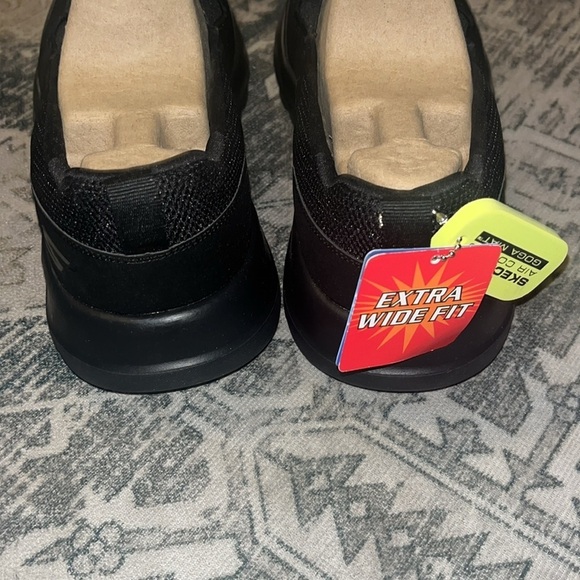 Skechers men’s GOwalk Max Clinched slip on shoes Size 12 Extra Wide - Picture 6 of 10